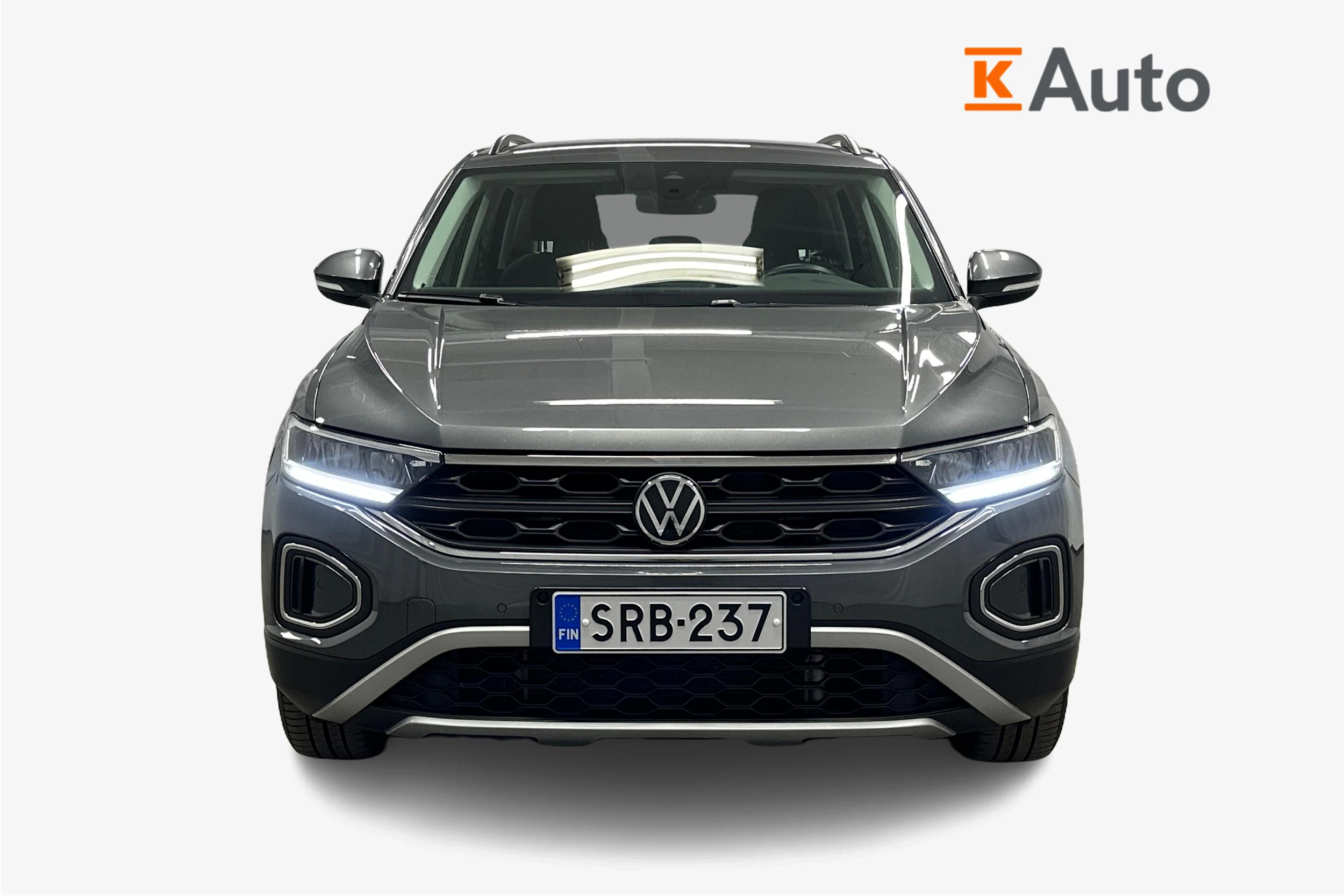 harmaa Volkswagen T-Roc 2024 kuva 4.