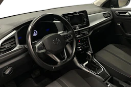 harmaa Volkswagen T-Roc 2024 kuva 6.