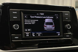 harmaa Volkswagen T-Roc 2024 kuva 19.