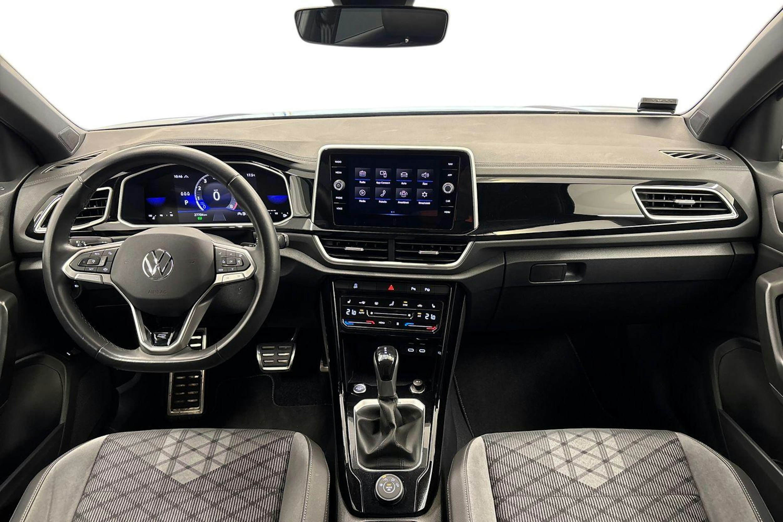 sininen Volkswagen T-Roc 2024 kuva 9.