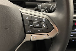 sininen Volkswagen T-Roc 2024 kuva 17.
