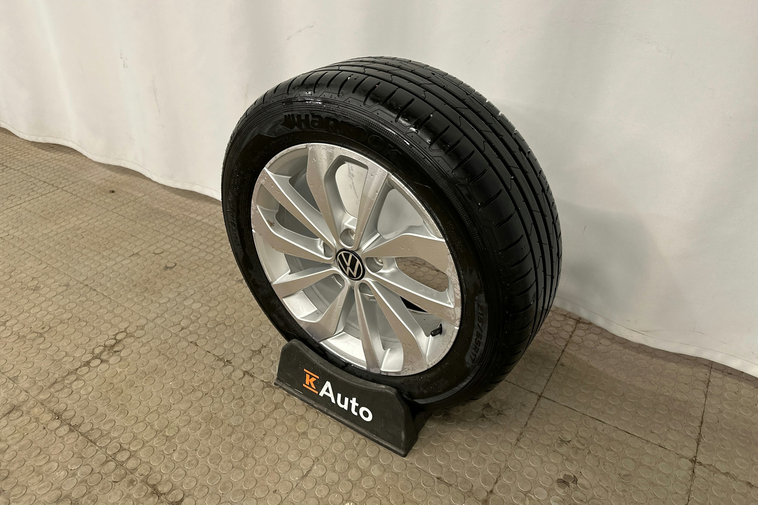 harmaa Volkswagen T-Roc 2025 kuva 13.