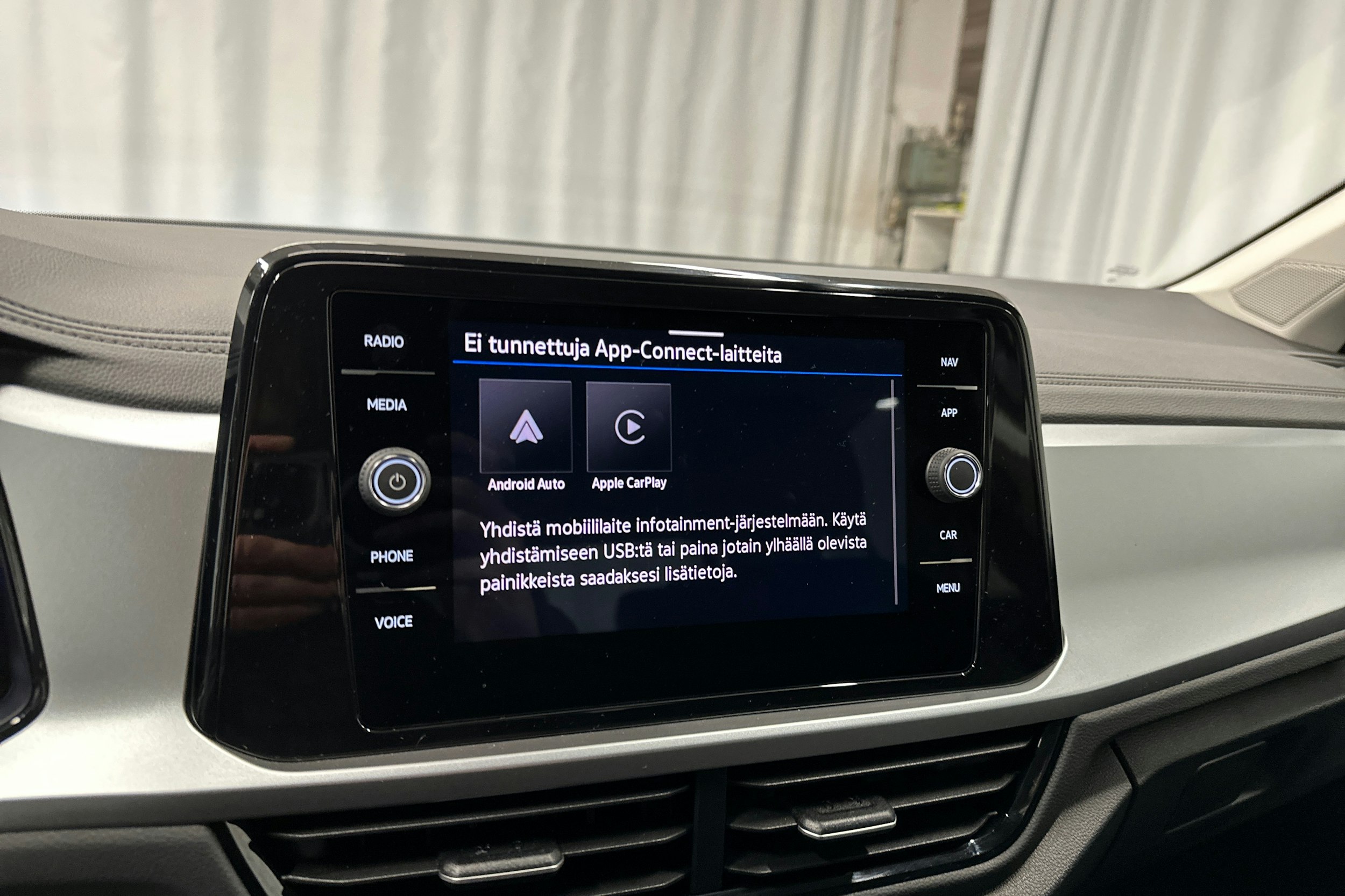 harmaa Volkswagen T-Roc 2025 kuva 21.