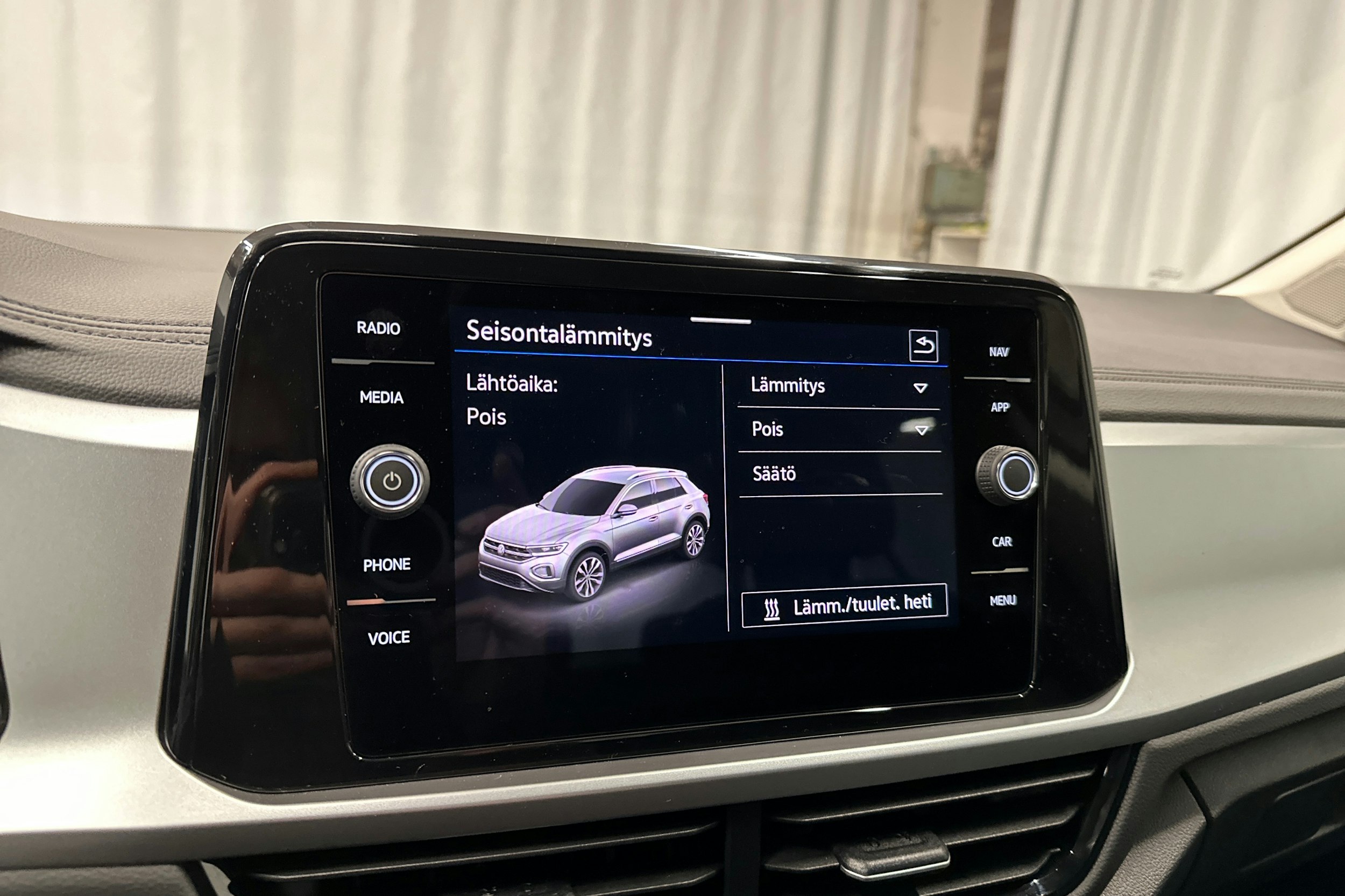 harmaa Volkswagen T-Roc 2025 kuva 23.