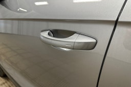 harmaa Volkswagen T-Roc 2025 kuva 27.