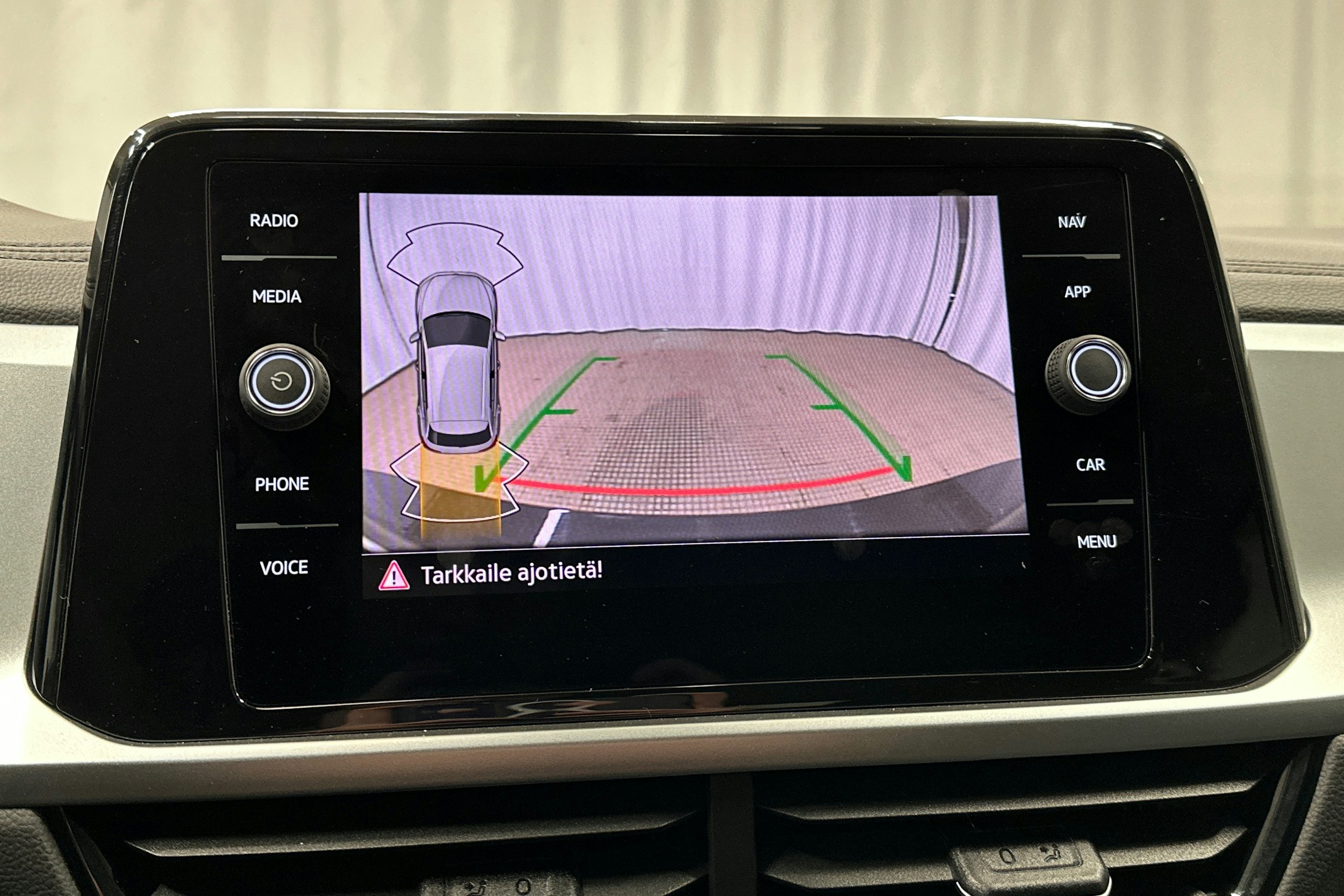 musta Volkswagen T-Roc 2025 kuva 23.