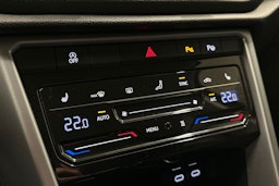 musta Volkswagen T-Roc 2025 kuva 24.