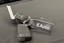 musta Volkswagen T-Roc 2025 kuva 27.