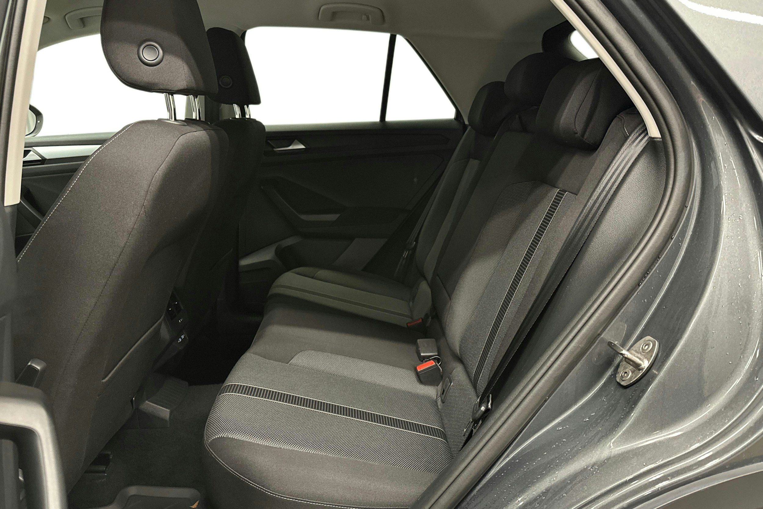 harmaa Volkswagen T-Roc 2025 kuva 10.