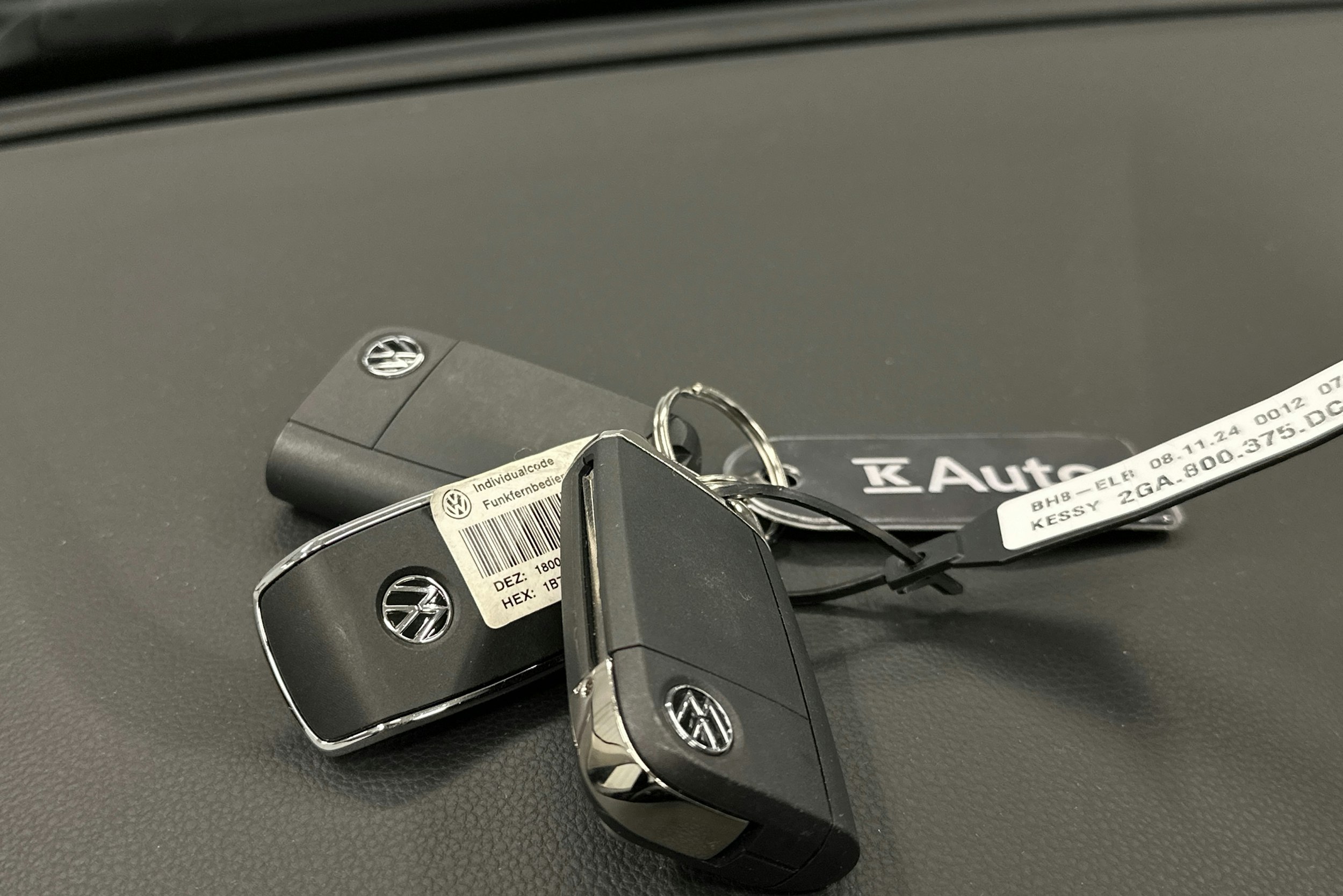 harmaa Volkswagen T-Roc 2025 kuva 25.