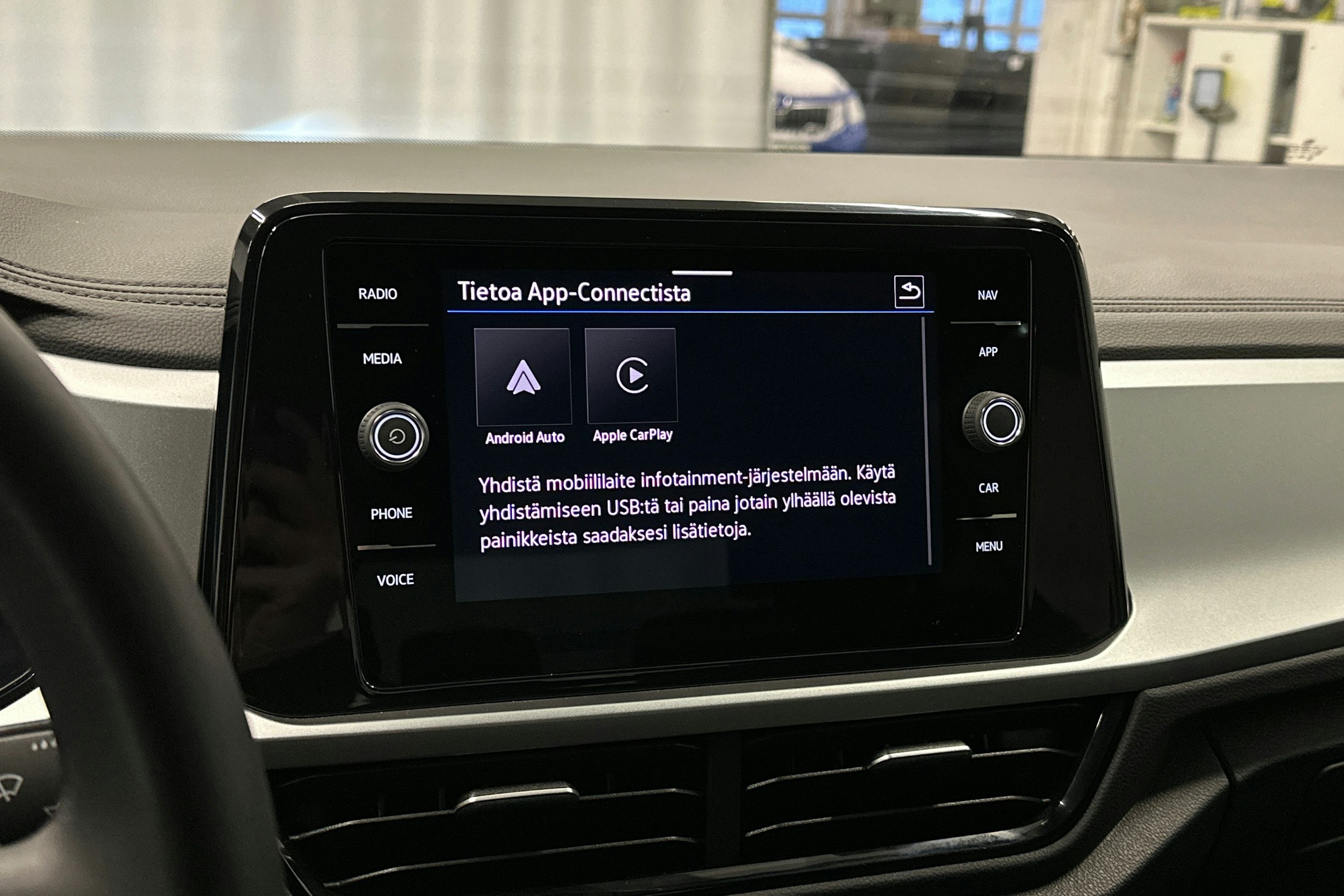 harmaa Volkswagen T-Roc 2025 kuva 20.