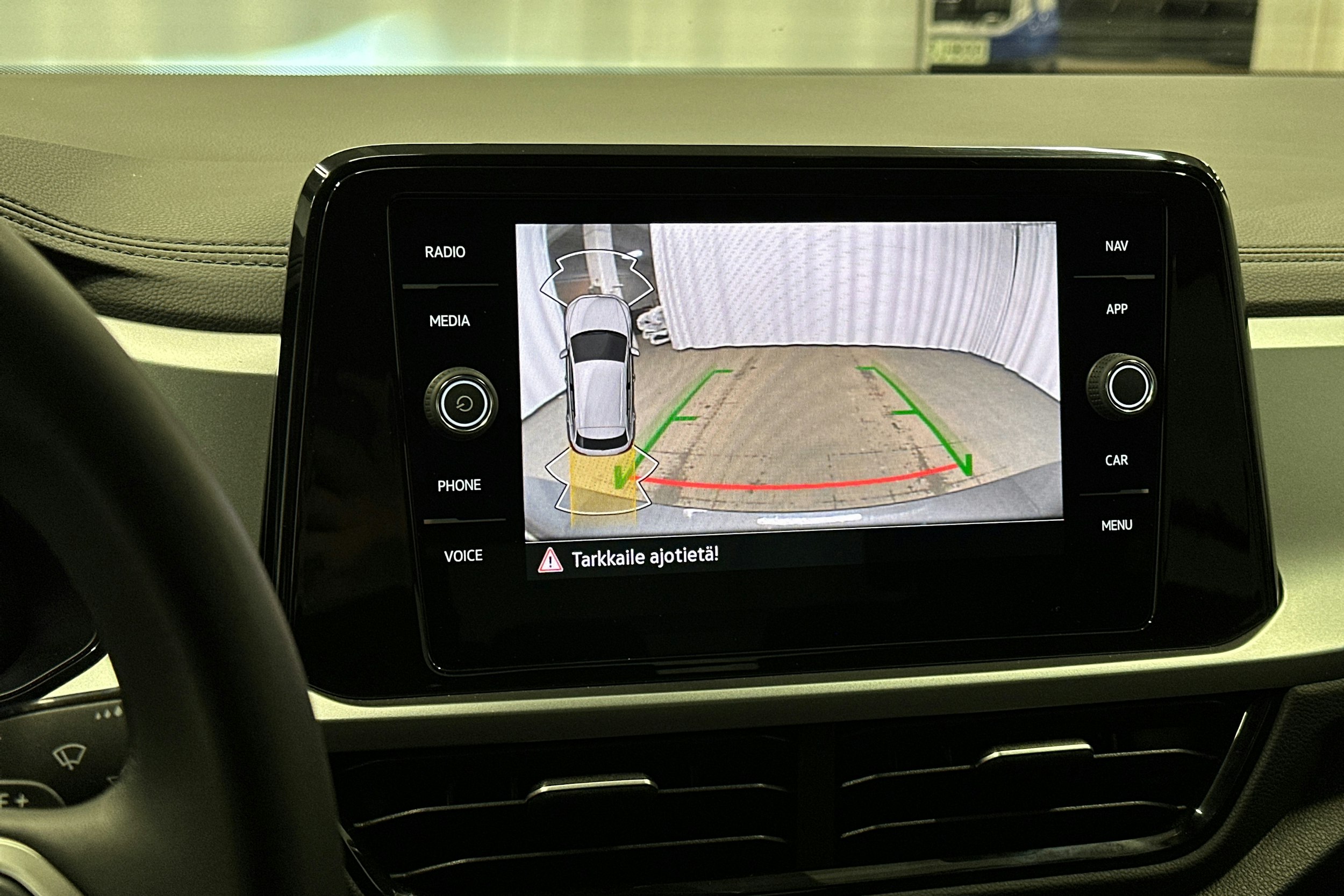 harmaa Volkswagen T-Roc 2025 kuva 24.