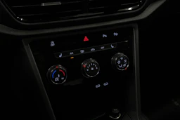 met. harmaa Volkswagen T-Roc 2025 kuva 18.