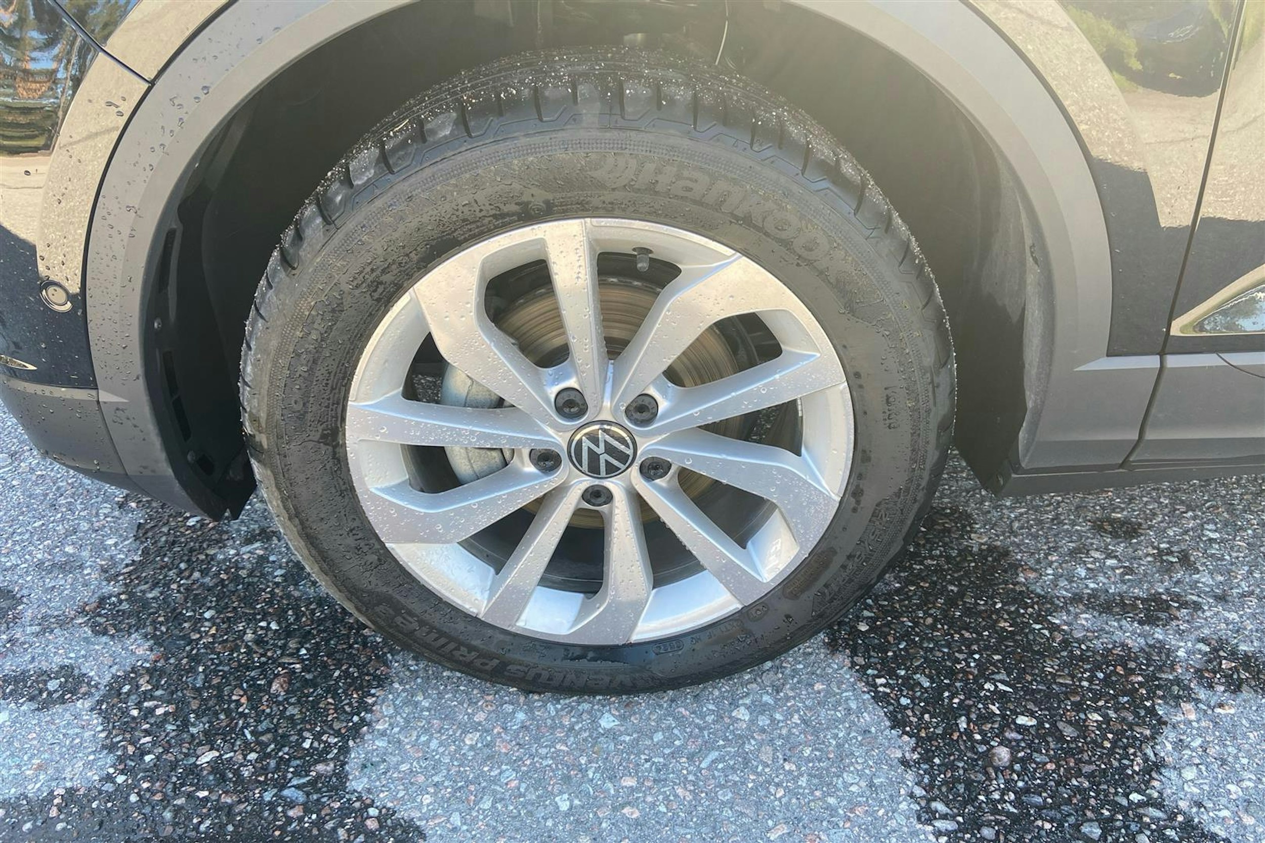 musta Volkswagen T-Roc 2025 kuva 13.