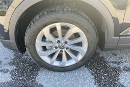 musta Volkswagen T-Roc 2025 kuva 13.