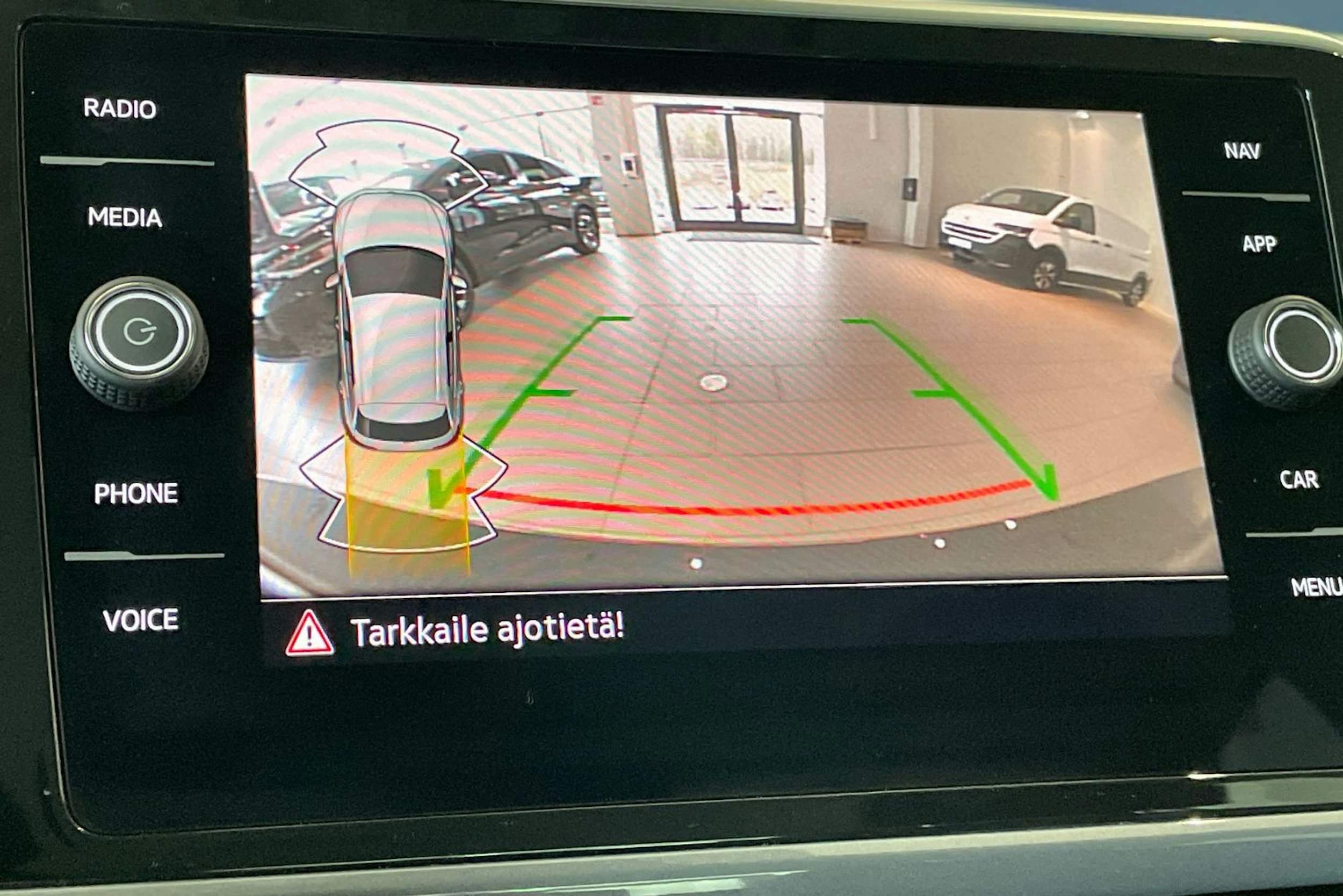 musta Volkswagen T-Roc 2025 kuva 14.