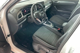 valkoinen Volkswagen T-Roc 2025 kuva 6.