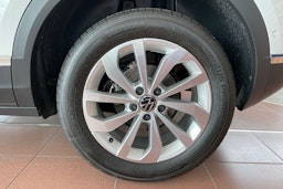 valkoinen Volkswagen T-Roc 2025 kuva 10.