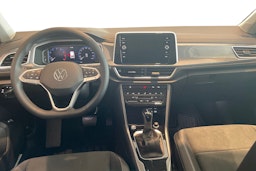 musta Volkswagen T-Roc 2025 kuva 7.