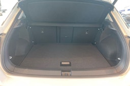 valkoinen Volkswagen T-Roc 2025 kuva 13.