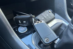 met. harmaa Volkswagen T-Roc 2025 kuva 6.
