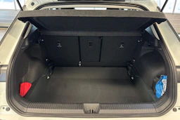 valkoinen Volkswagen T-Roc 2026 kuva 12.