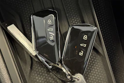 valkoinen Volkswagen T-Roc 2026 kuva 26.