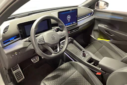 valkoinen Volkswagen T-Roc 2025 kuva 6.