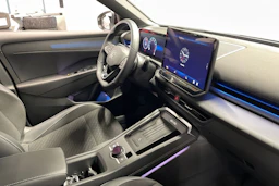 valkoinen Volkswagen T-Roc 2025 kuva 14.
