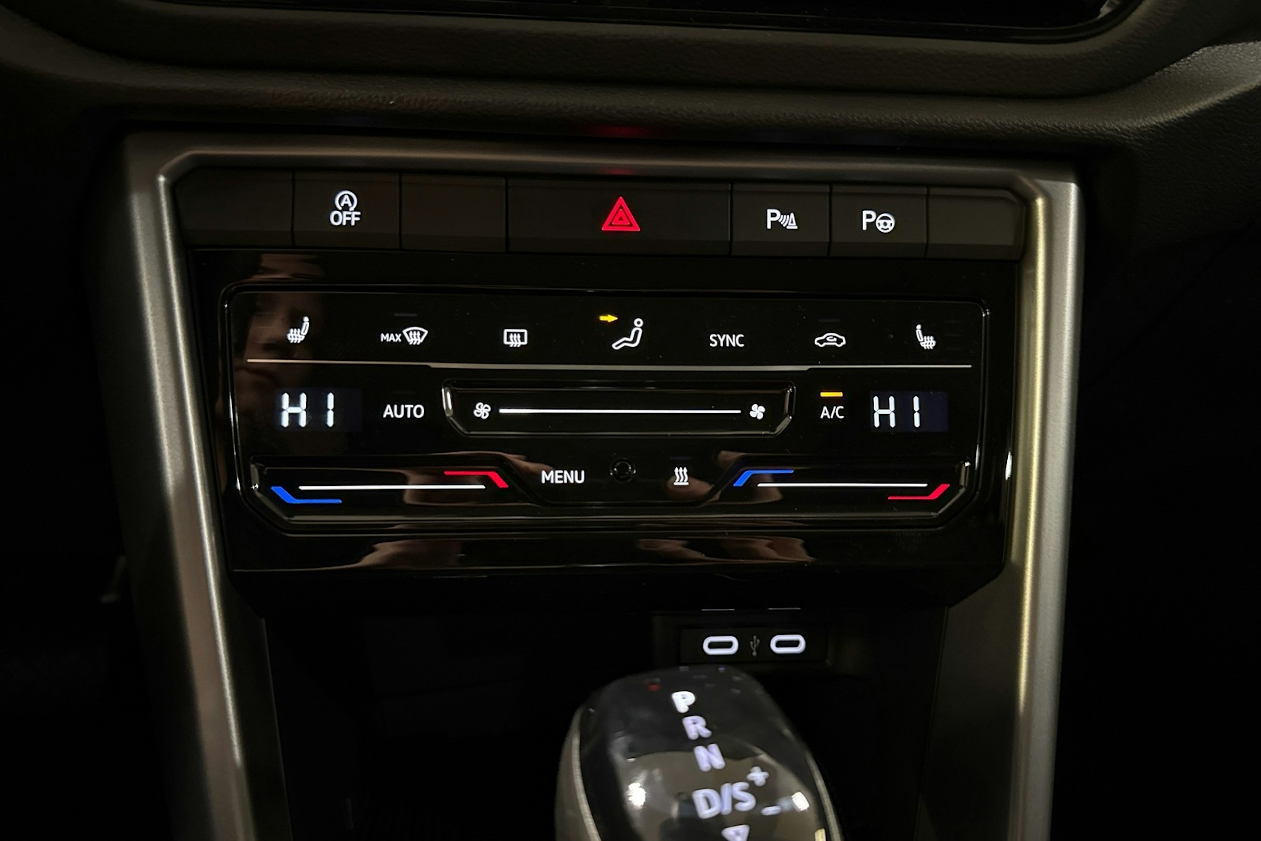met. musta Volkswagen T-Roc 2025 kuva 22.