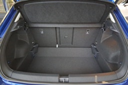 sininen Volkswagen T-Roc 2025 kuva 15.
