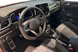 punainen Volkswagen T-Roc 2025 kuva 6.