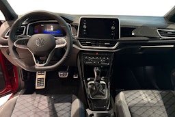 punainen Volkswagen T-Roc 2025 kuva 7.