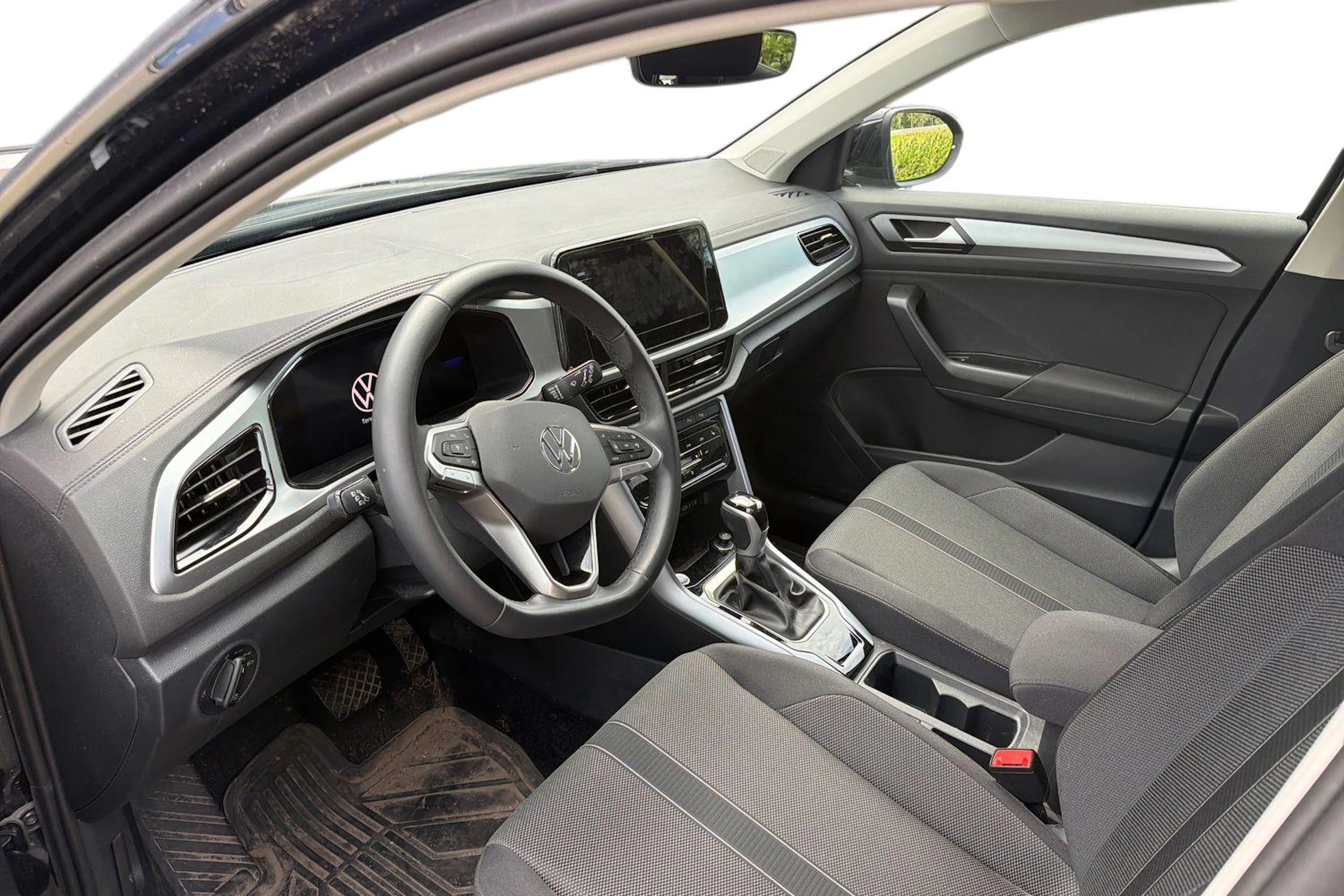 musta Volkswagen T-Roc 2025 kuva 3.