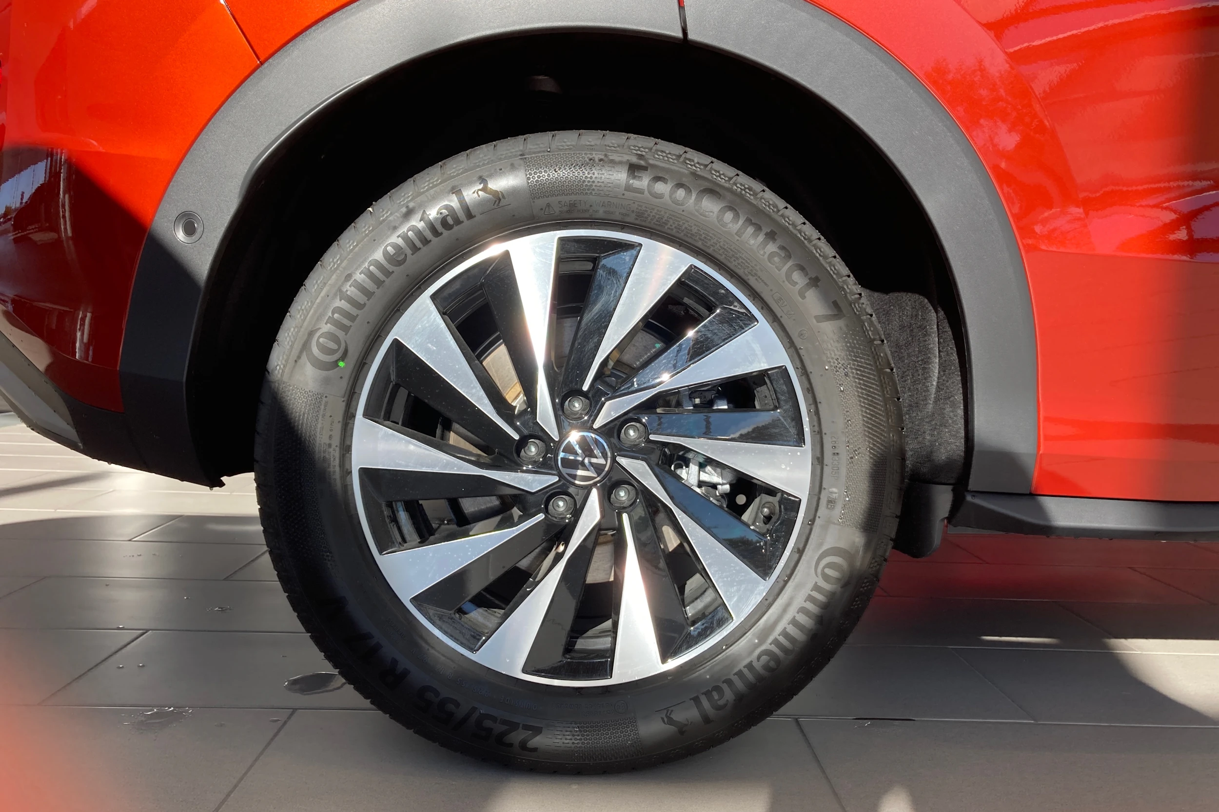 met. punainen Volkswagen T-Roc 2026 kuva 10.
