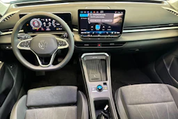 musta Volkswagen T-Roc 2026 kuva 7.