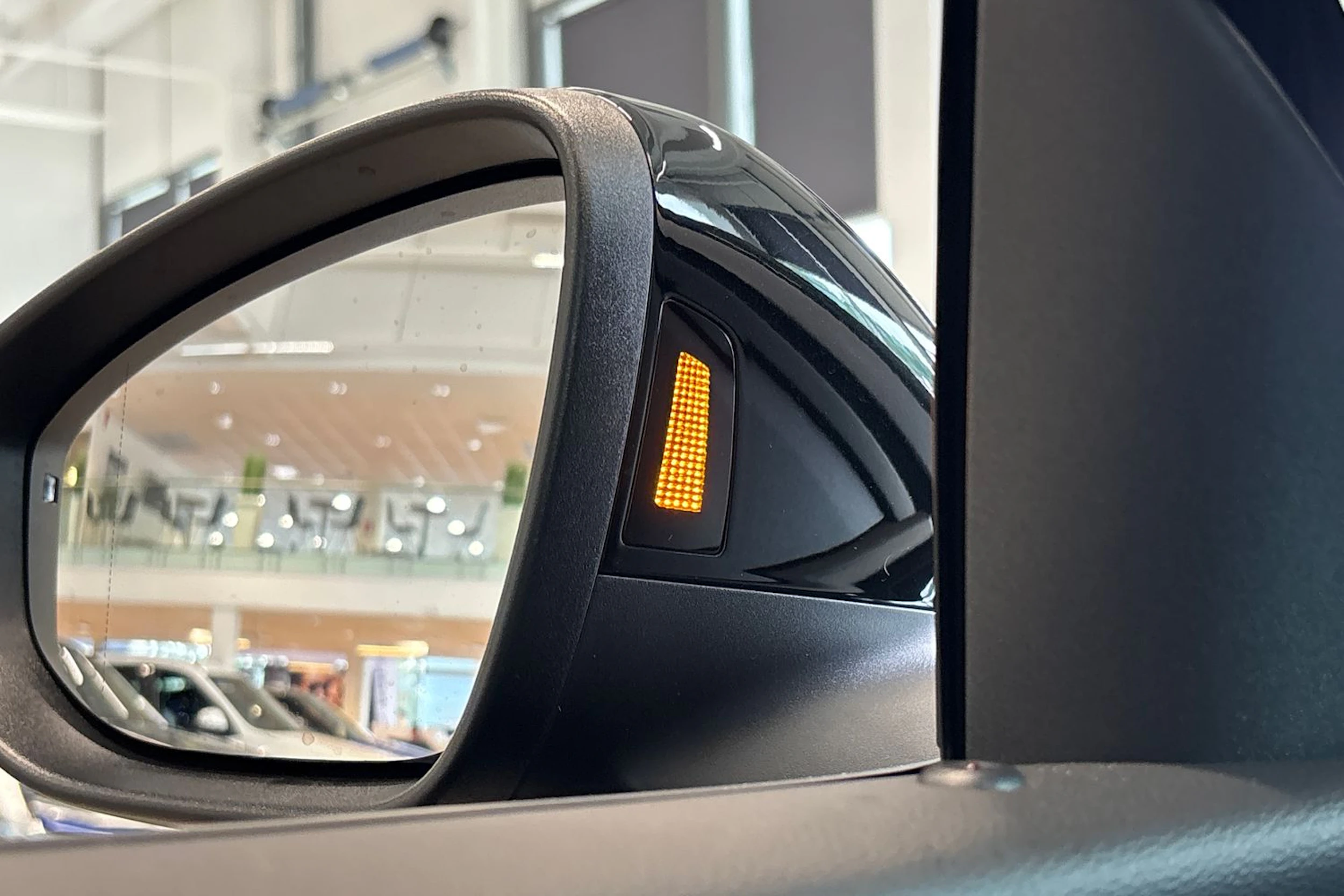 musta Volkswagen T-Roc 2026 kuva 15.