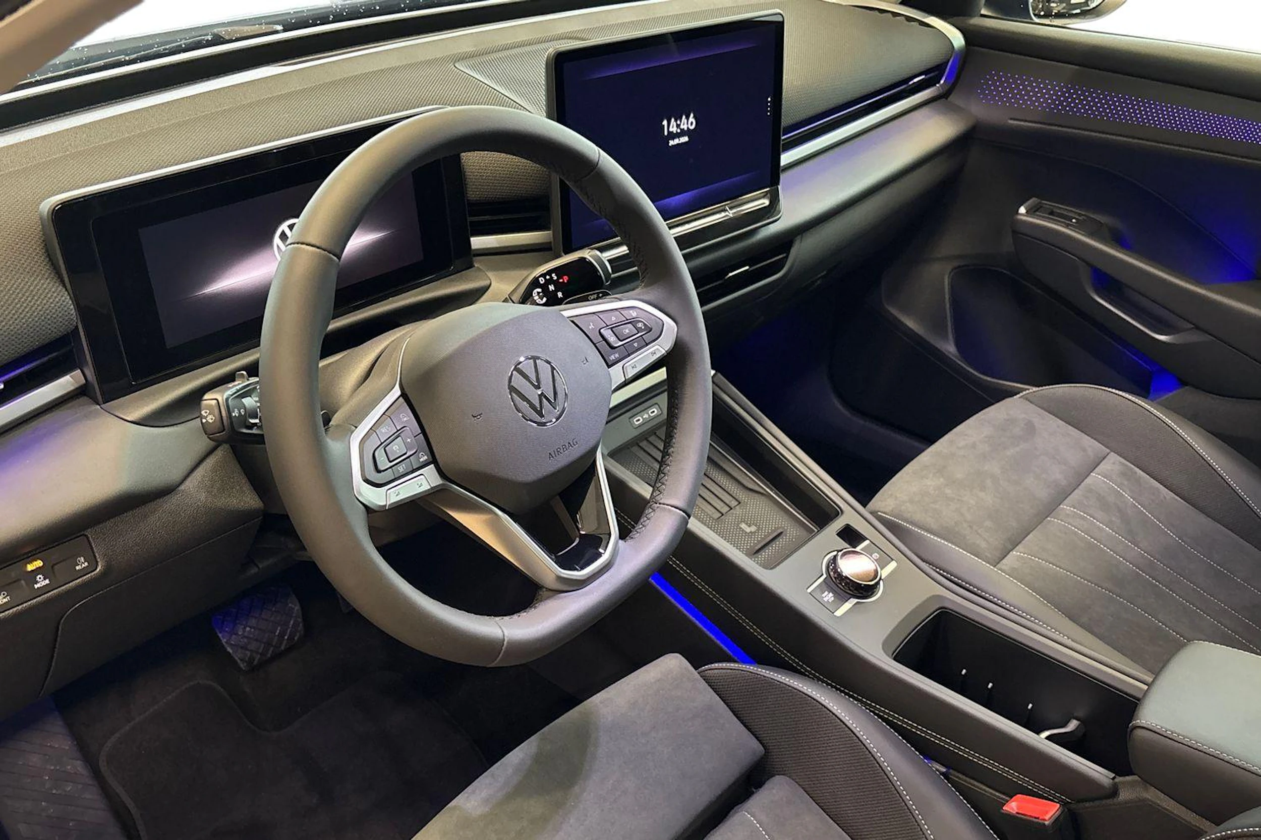 sininen Volkswagen T-Roc 2026 kuva 6.