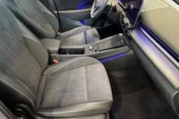 sininen Volkswagen T-Roc 2026 kuva 41.