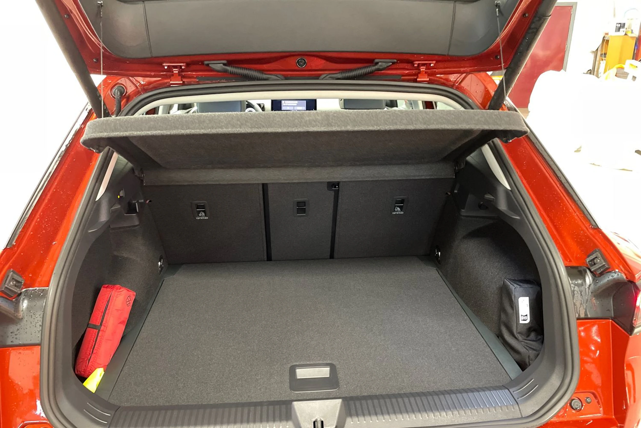 punainen Volkswagen T-Roc 2026 kuva 11.