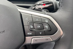 sininen Volkswagen T-Roc 2026 kuva 14.