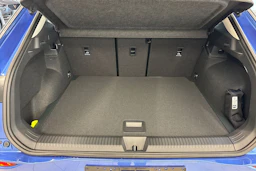 sininen Volkswagen T-Roc 2026 kuva 11.