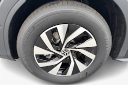 musta Volkswagen T-Roc 2026 kuva 9.