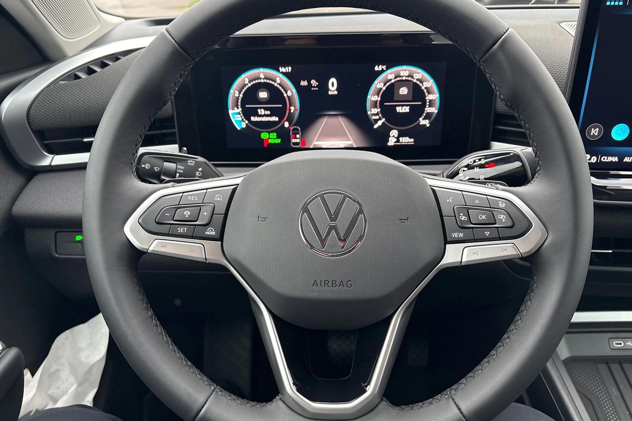 musta Volkswagen T-Roc 2026 kuva 13.