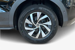musta Volkswagen T-Roc 2026 kuva 9.