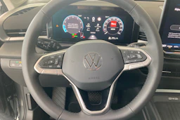 harmaa Volkswagen T-Roc 2026 kuva 14.