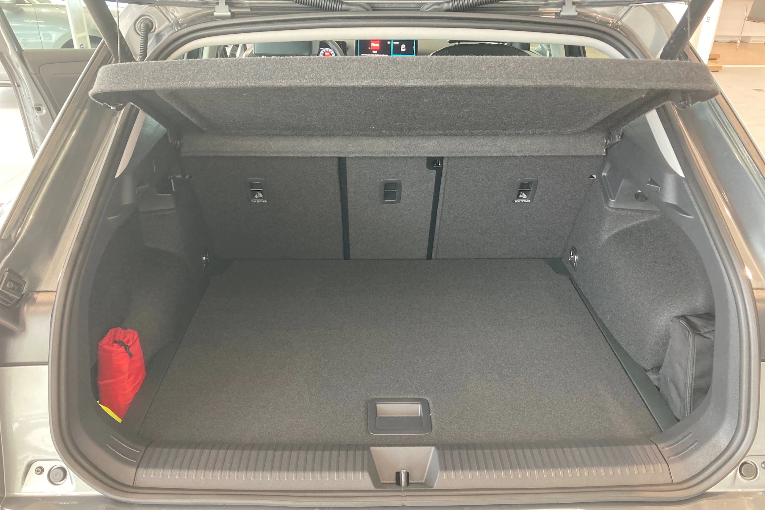 harmaa Volkswagen T-Roc 2026 kuva 19.