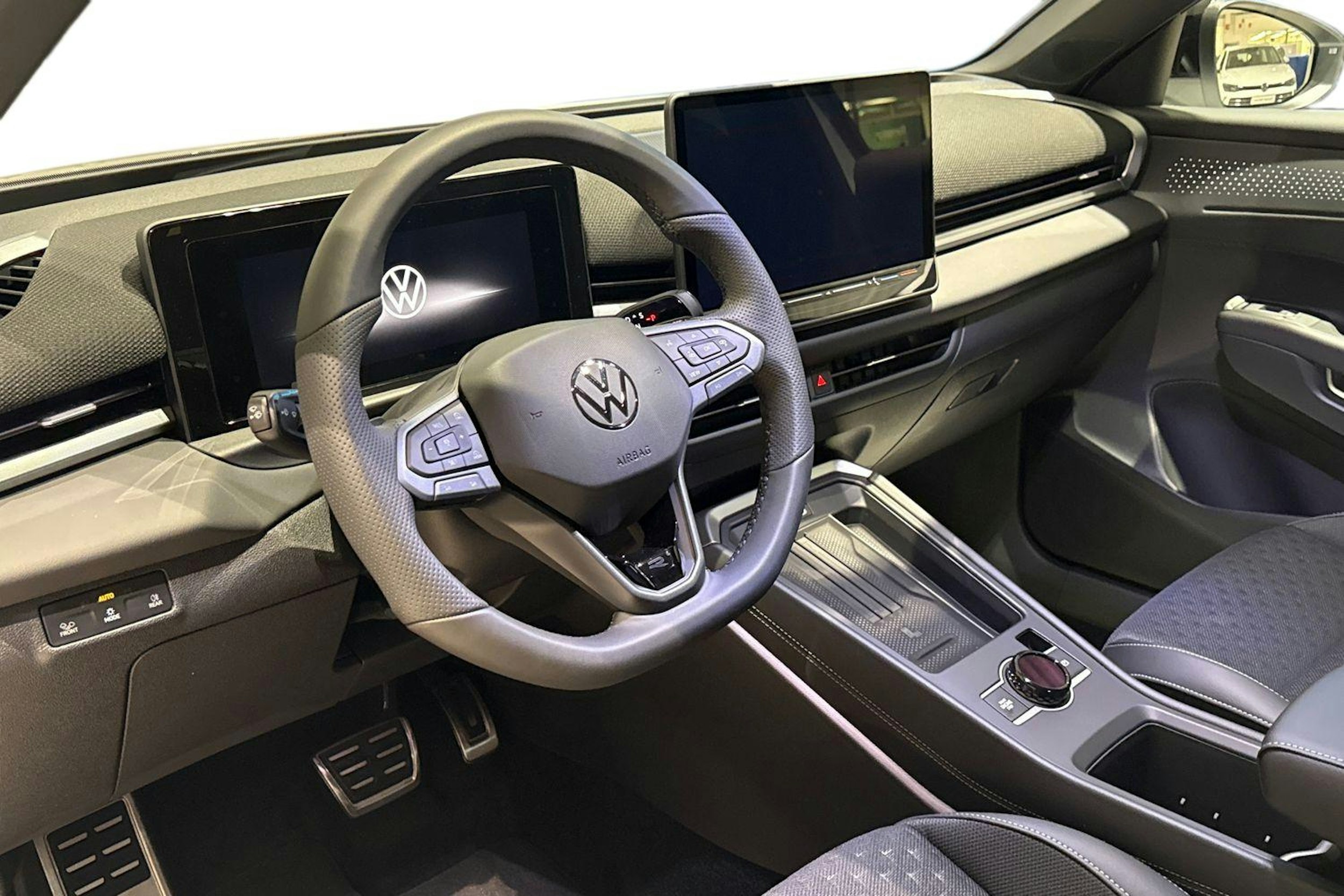 valkoinen Volkswagen T-Roc 2026 kuva 6.