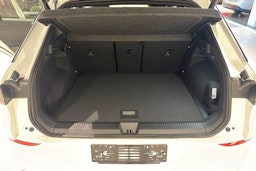 valkoinen Volkswagen T-Roc 2026 kuva 13.