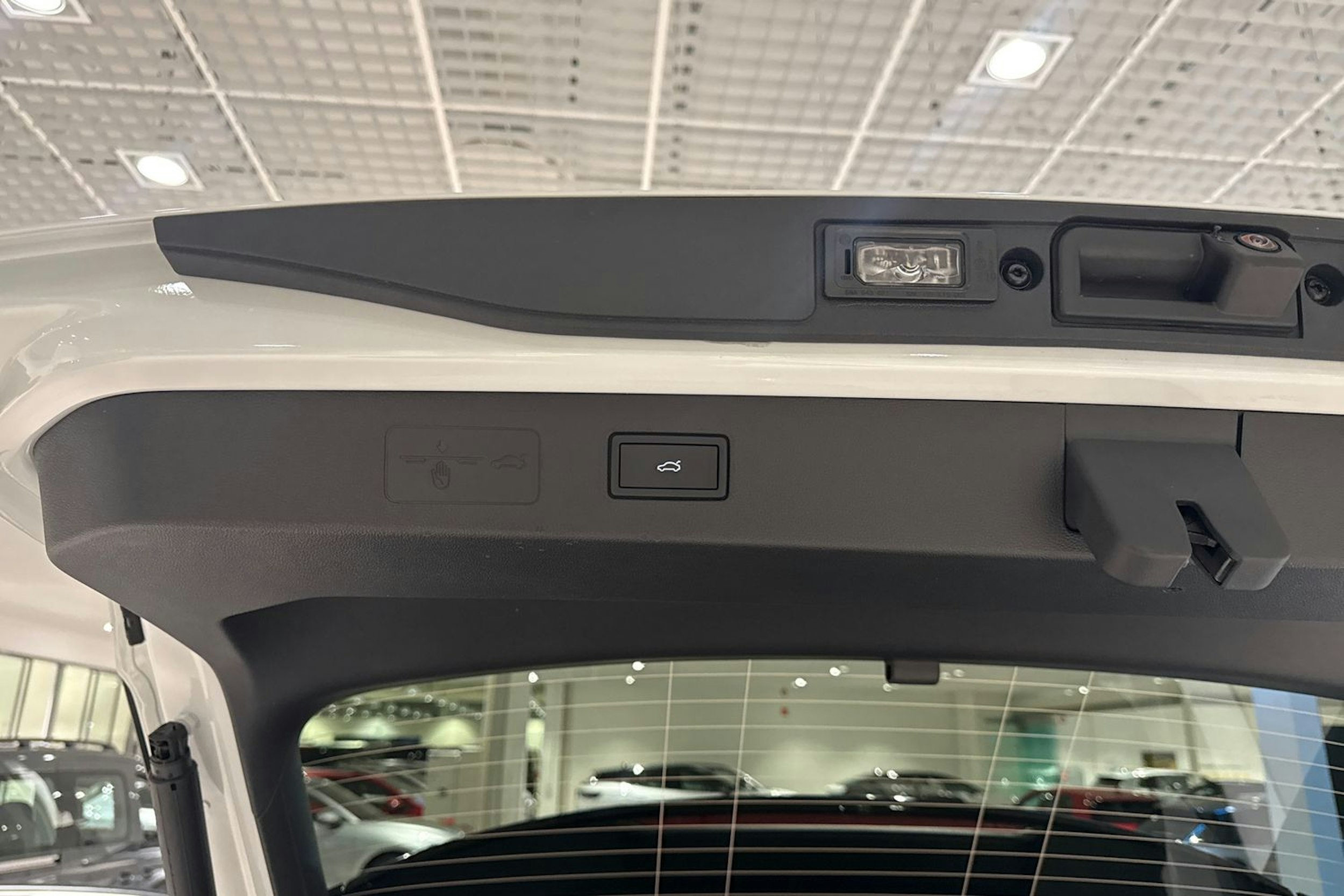 valkoinen Volkswagen T-Roc 2026 kuva 15.